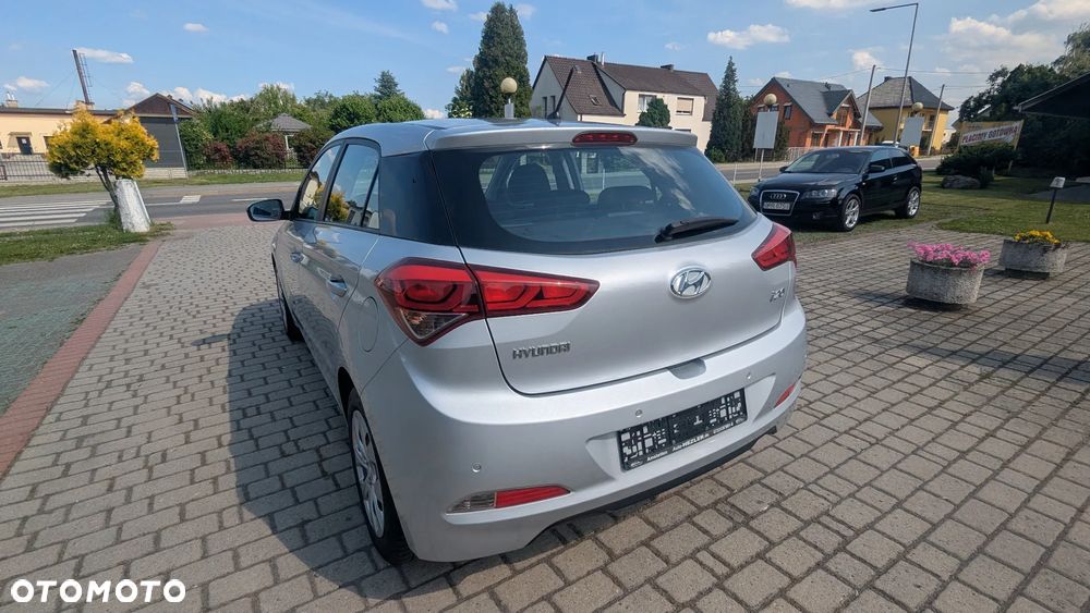 Hyundai i20 1.25 Comfort - 8