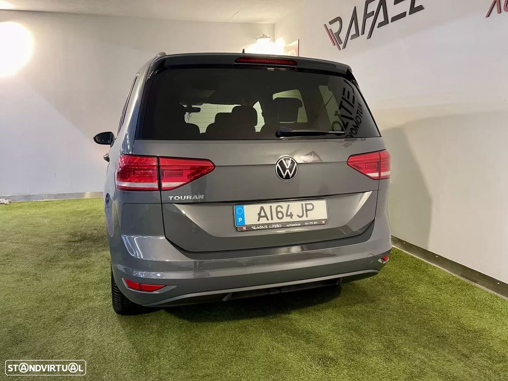 VW Touran 2.0 TDI SCR Comfortline - 10
