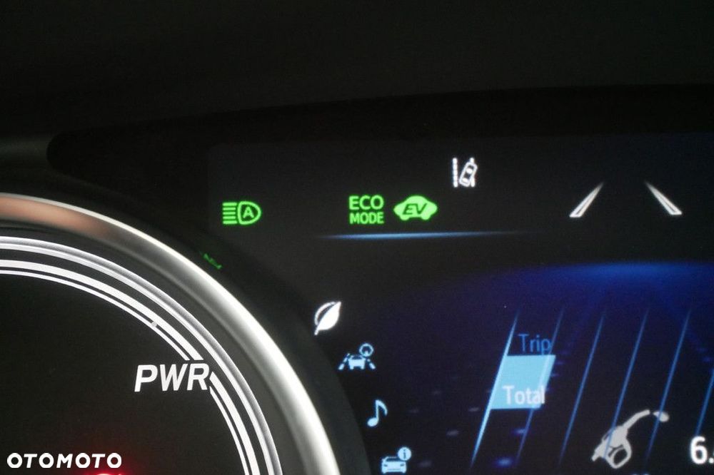 Toyota Camry 2.5 Hybrid Comfort CVT - 21