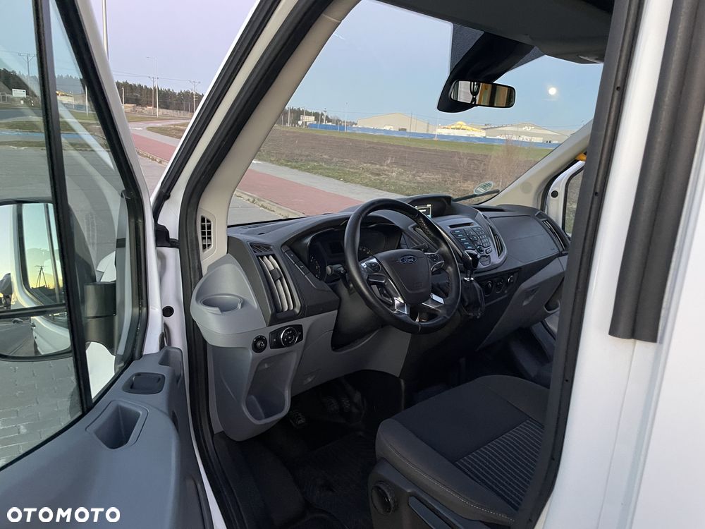 Ford Transit - 8