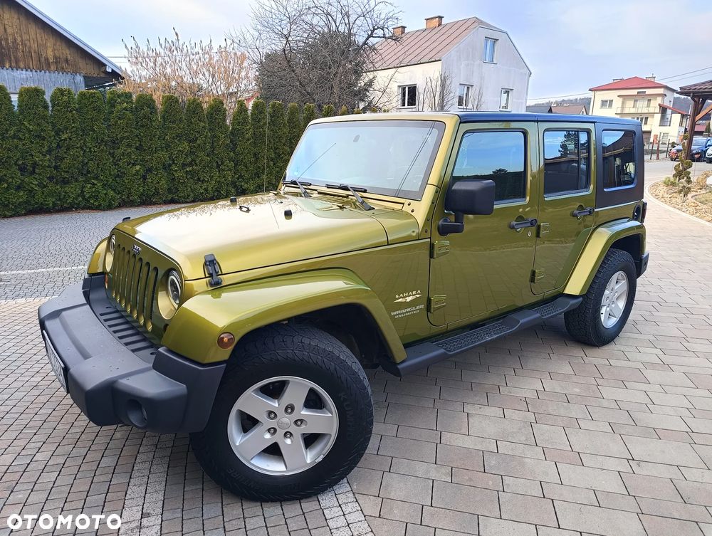Jeep Wrangler Unlimited 3.8 Automatik Sahara - 2