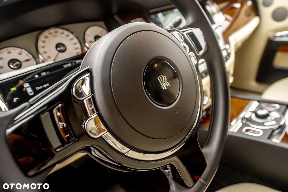 Rolls-Royce Ghost - 31