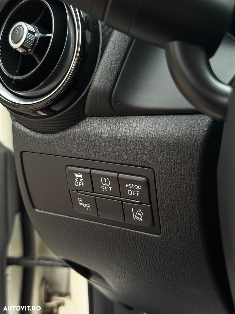 Mazda 2 - 8