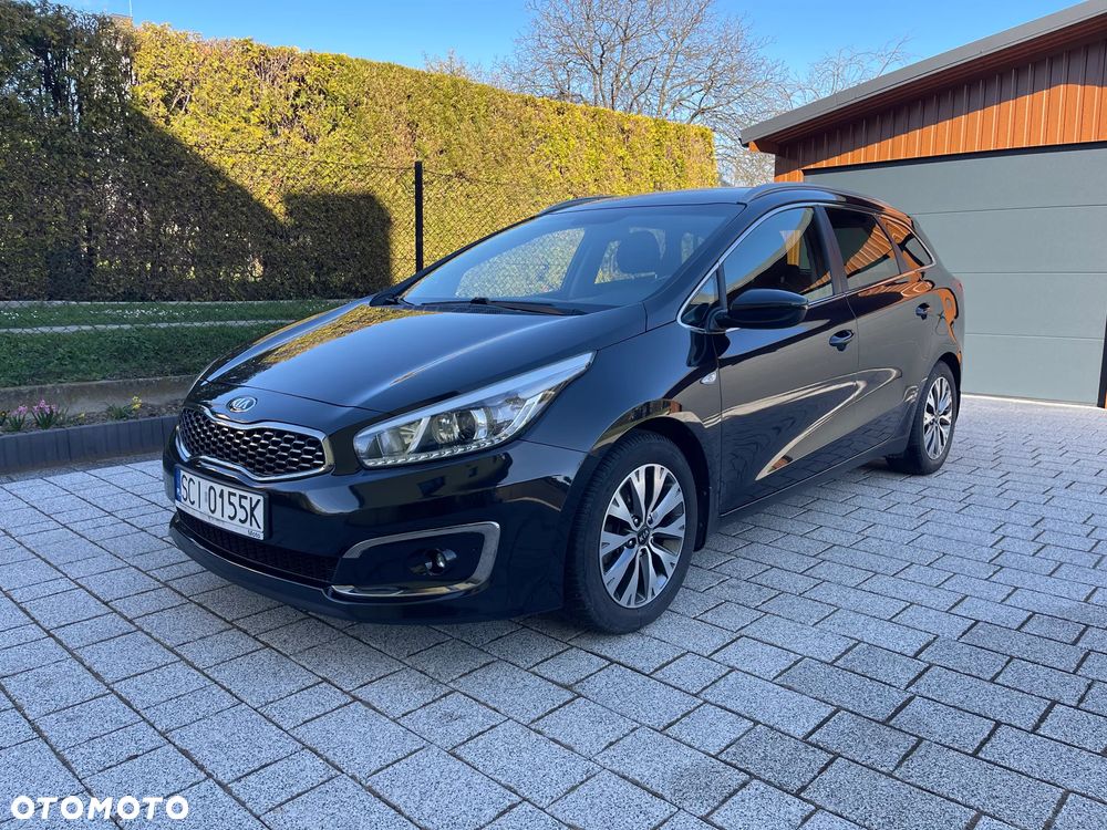 Kia Ceed 1.6 GDI Smart Plus - 1