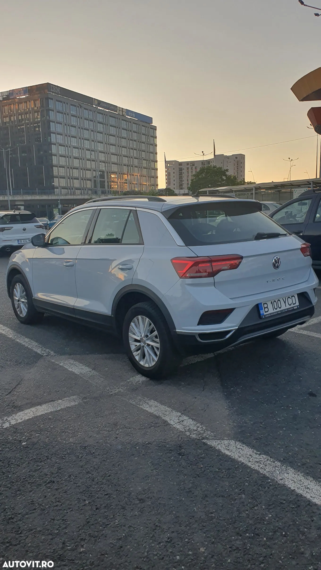 Volkswagen T-ROC 1.6 TDI Base - 4