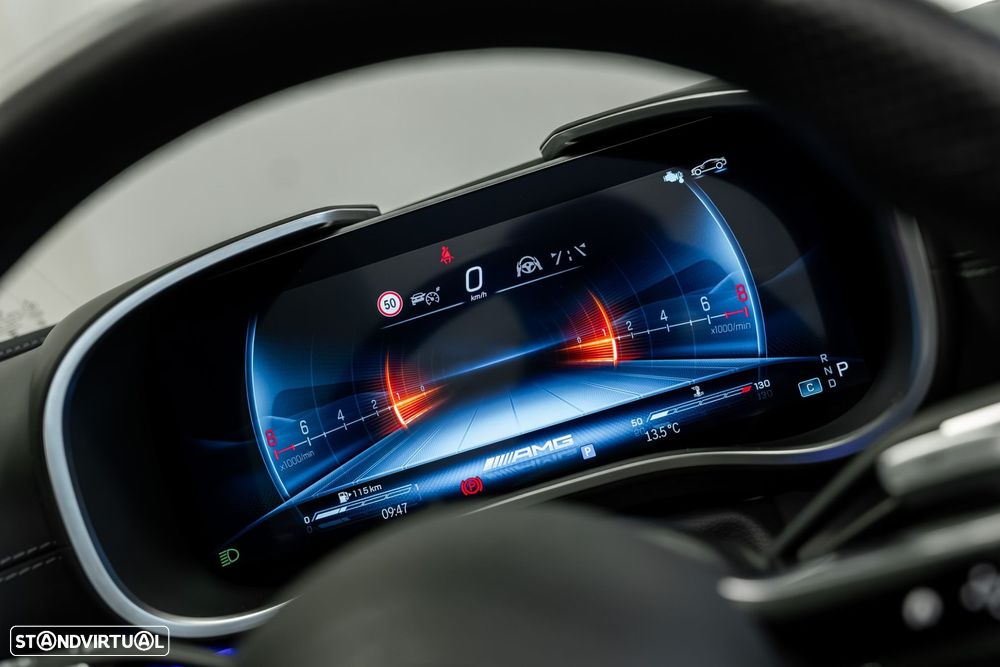 Mercedes-Benz SL 63 AMG 4Matic+ - 32