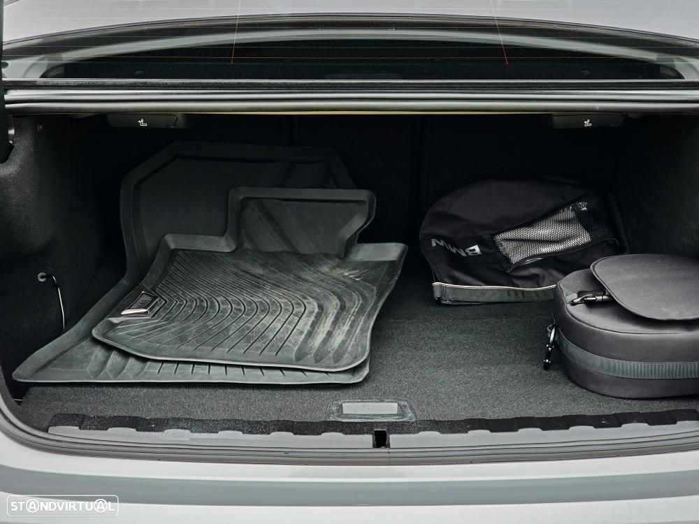 BMW 330 e Corporate Edition Auto - 7