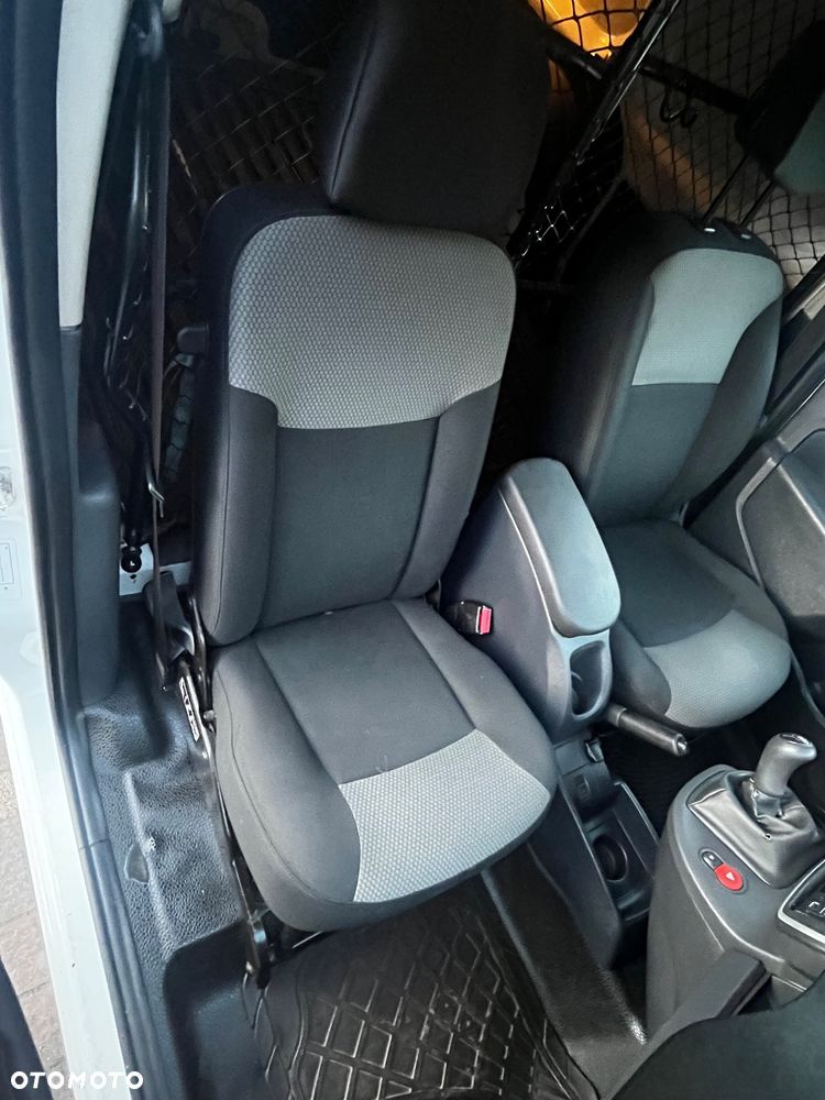 Renault Kangoo 1.5 dCi Business Eu6 - 11