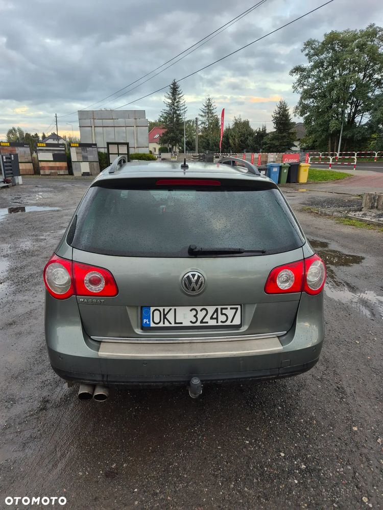 Volkswagen Passat 2.0 FSI Comfortline - 5