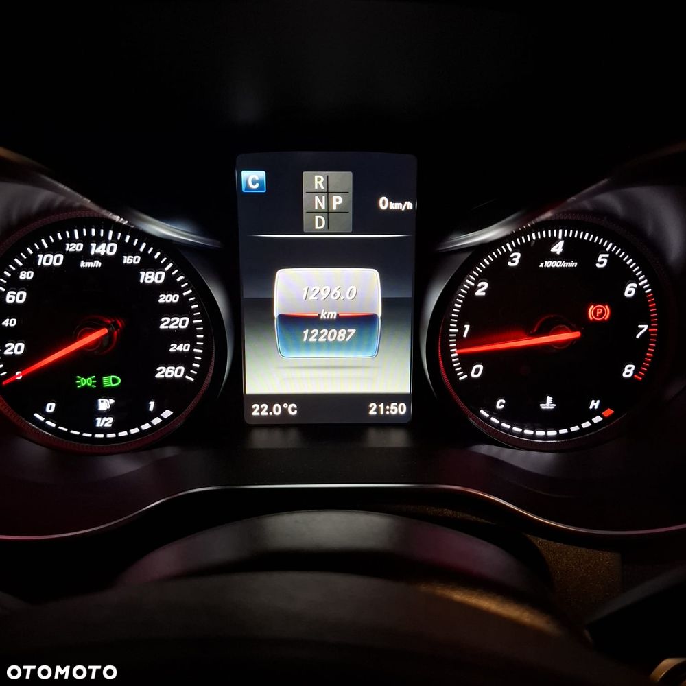 Mercedes-Benz GLC - 22