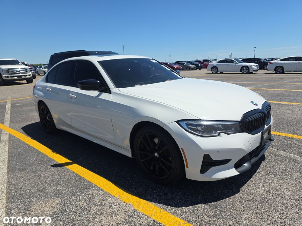BMW Seria 3 330i - 2