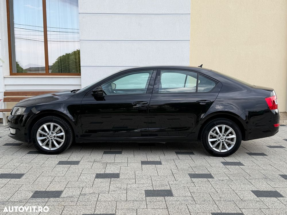 Skoda Octavia 1.6 TDI Green tec DSG Edition - 12