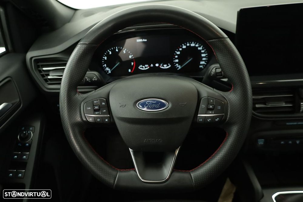 Ford Focus 1.0 EcoBoost MHEV ST-Line - 15