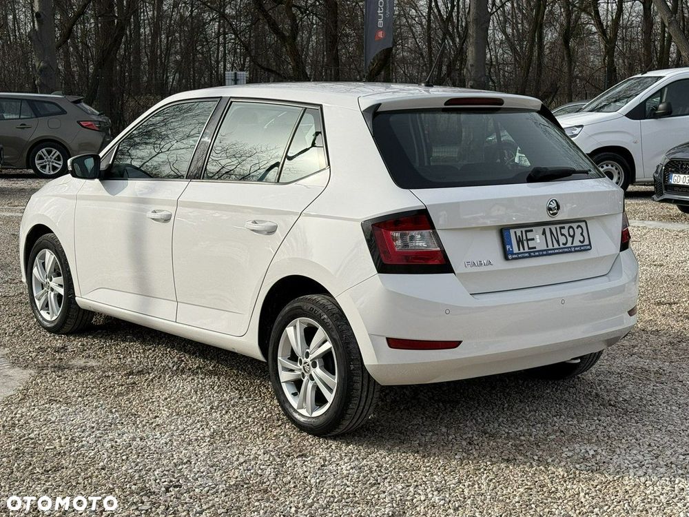 Skoda Fabia - 6