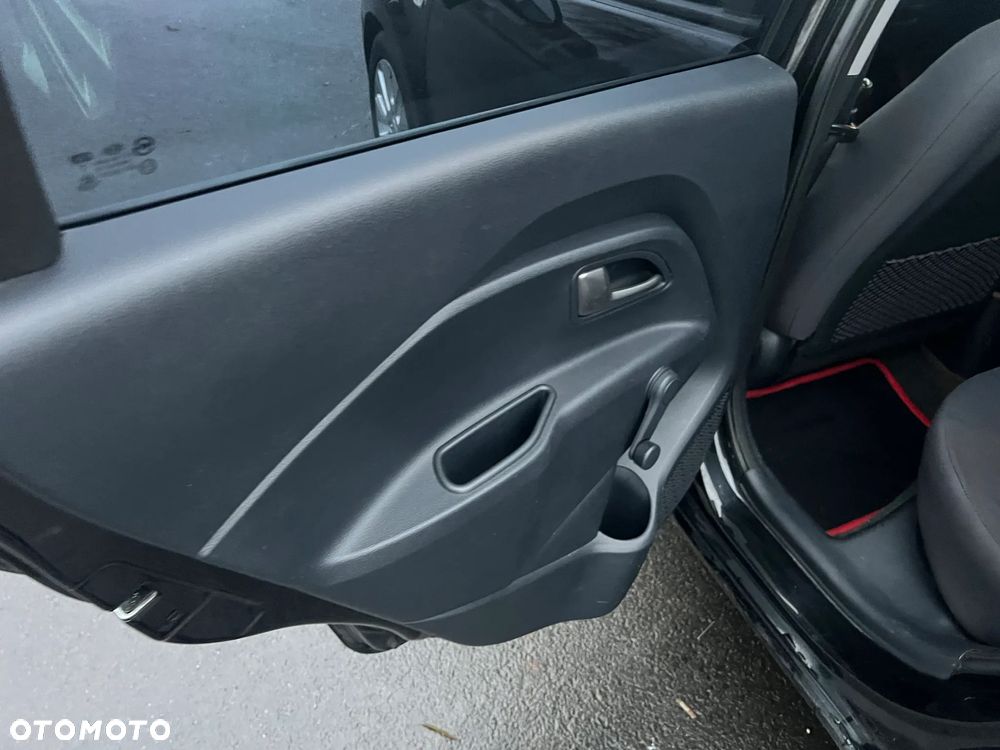 Kia Rio 1.2 Attract - 26