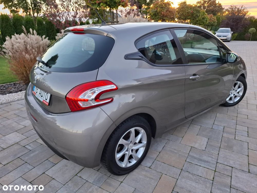 Peugeot 208 1.4 VTi Active - 19