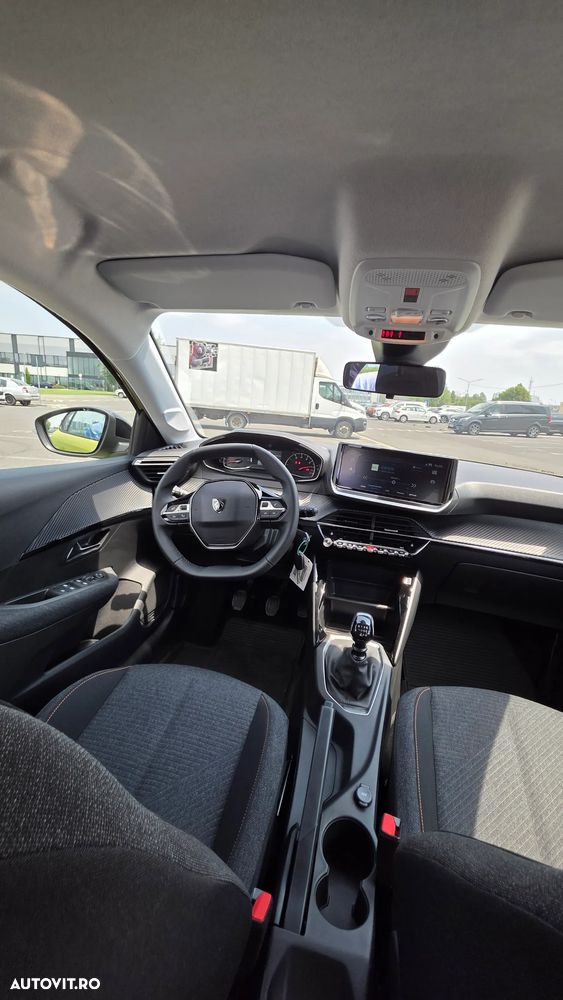 Peugeot 208 1.2 L PureTech STT Active - 9
