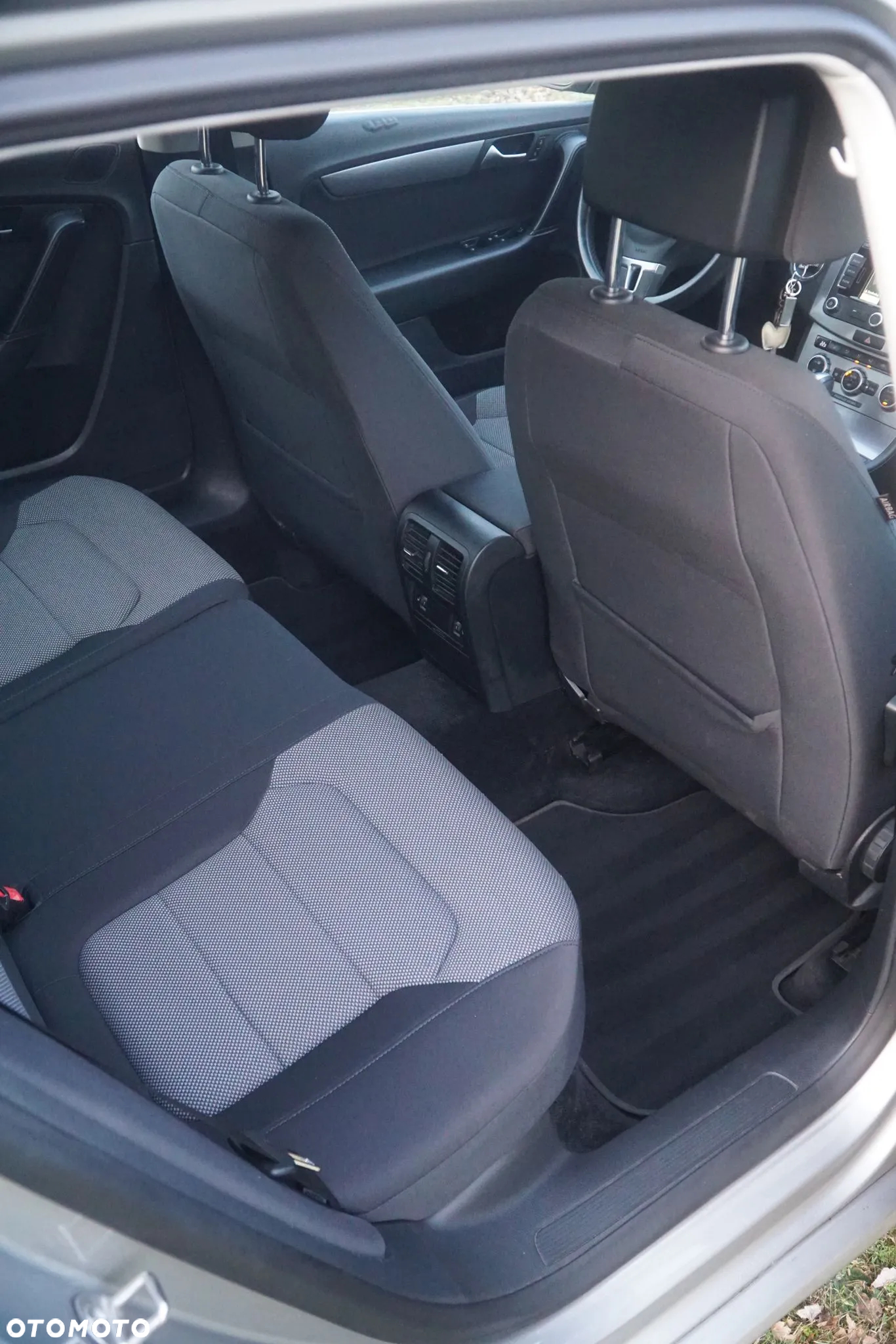 Volkswagen Passat 2.0 TDI Highline DSG - 11