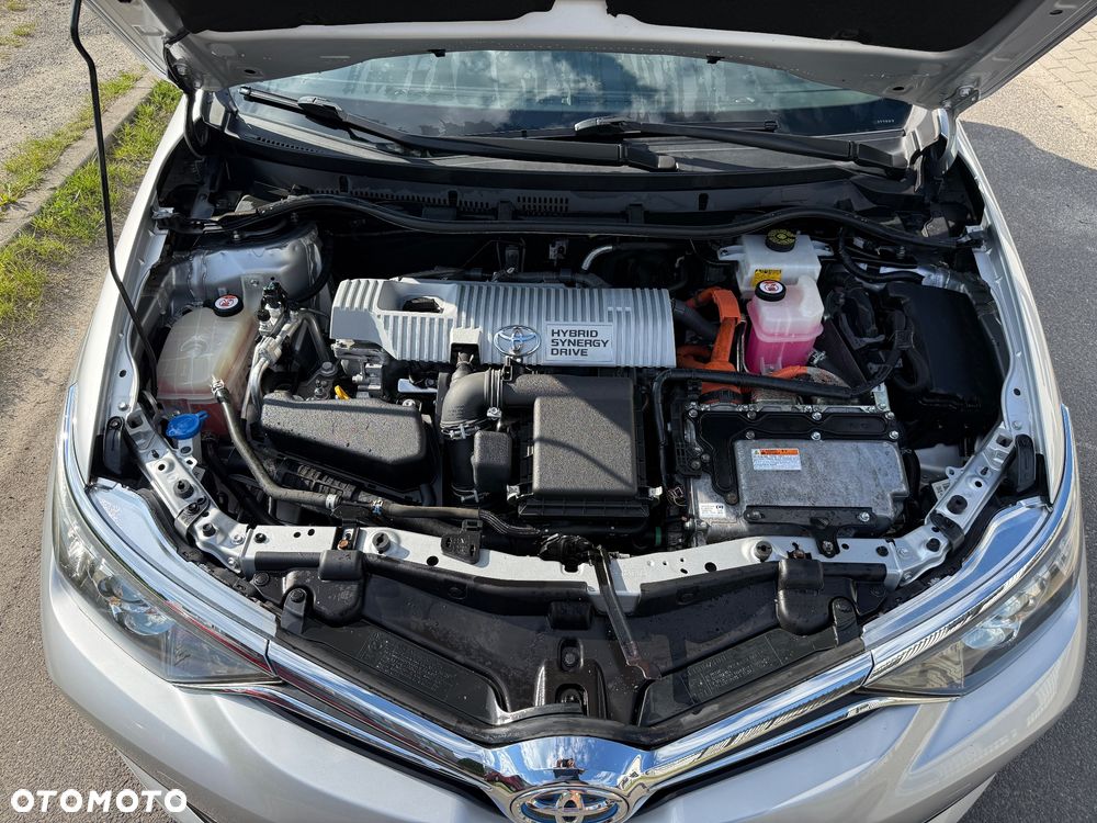 Toyota Auris Hybrid 135 Prestige - 23