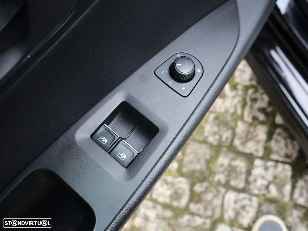 SEAT Leon SC 2.0 TDI DPF S&S DSG FR - 34