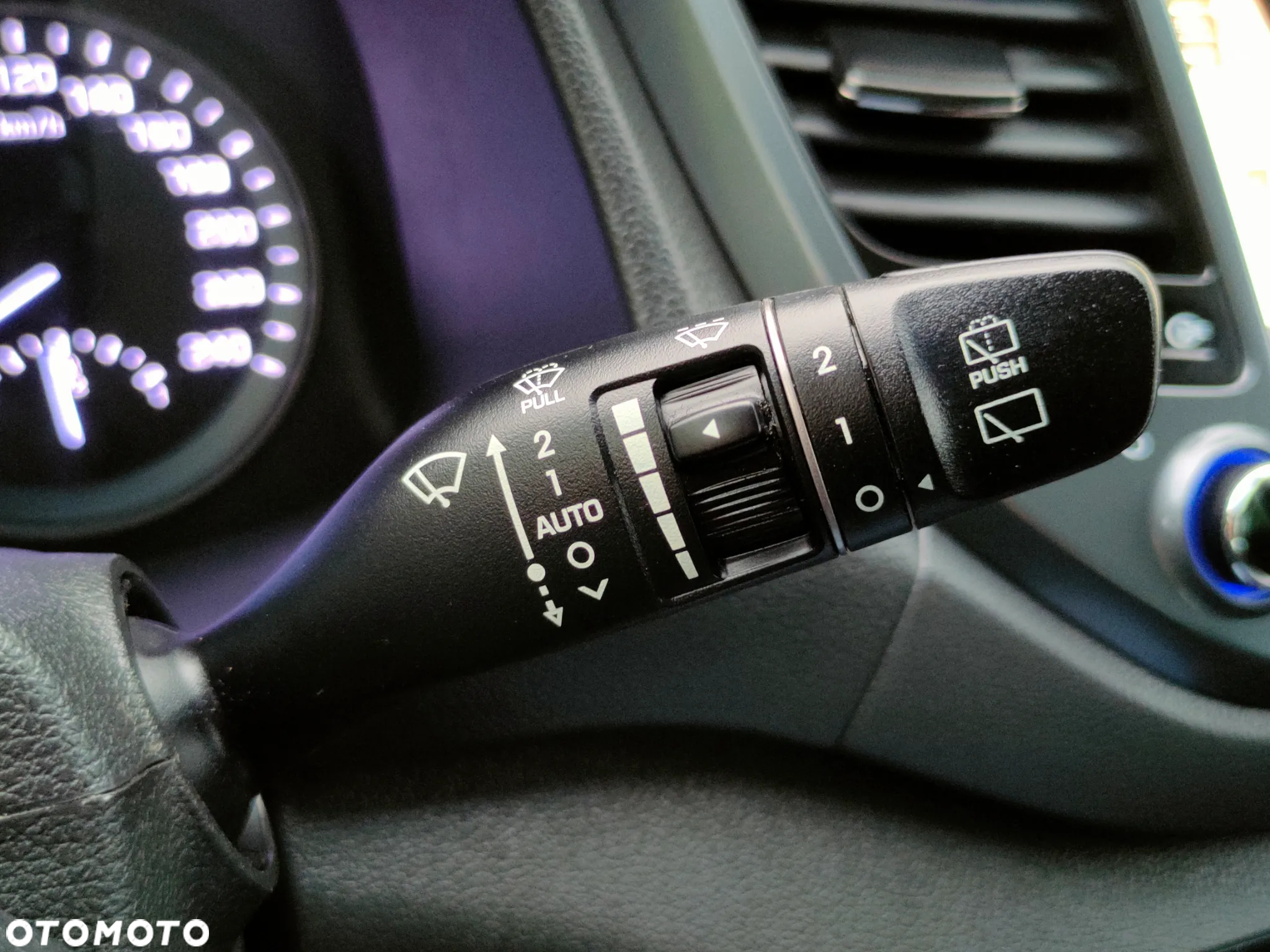 Hyundai Tucson 1.7 CRDI BlueDrive Premium 2WD DCT - 31