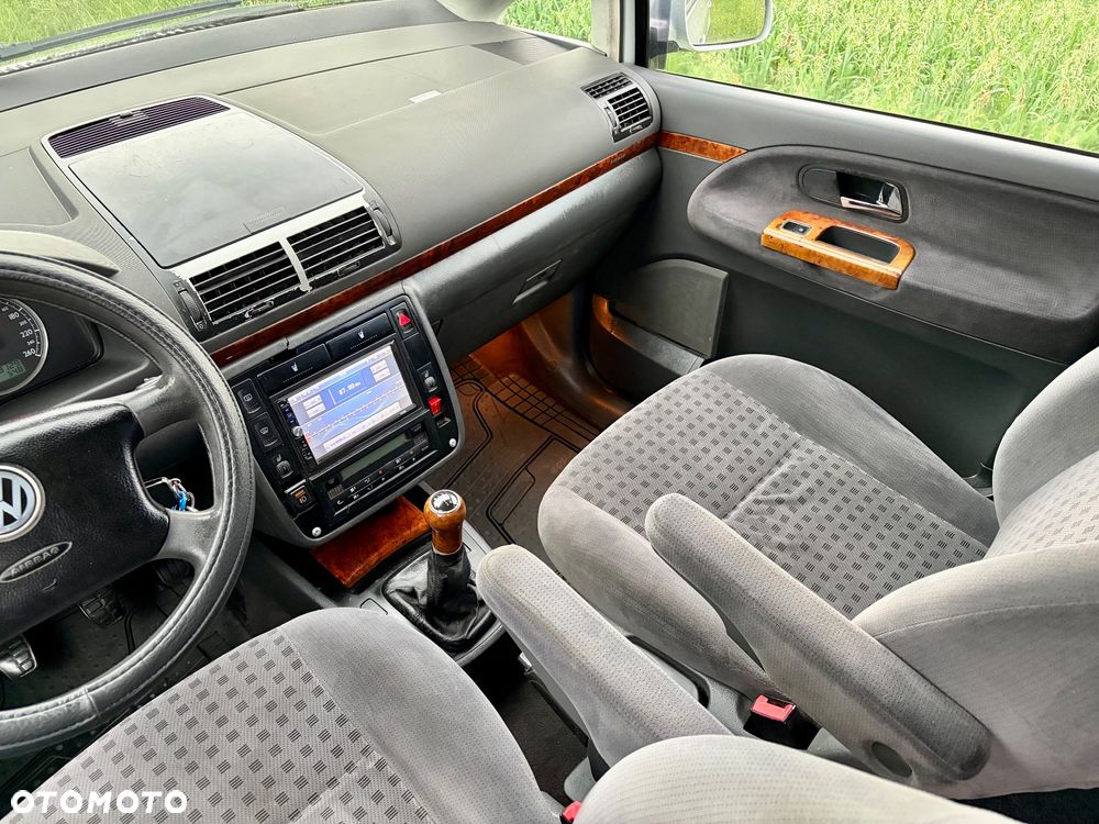 Volkswagen Sharan 1.9 TDI Comfortline Family - 11