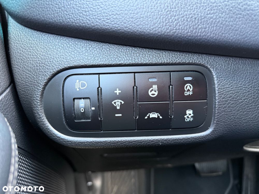 Kia Carens - 25
