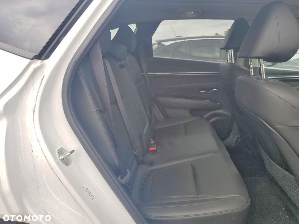 Hyundai Tucson - 8