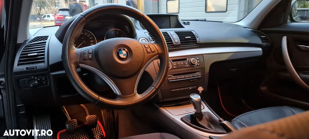 BMW Seria 1 116i - 8
