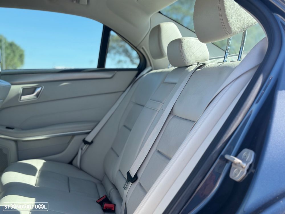 Mercedes-Benz E 300 BLUETEC Hybrid Avantgarde - 19