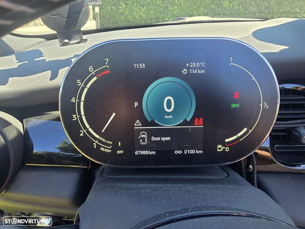 MINI Cabrio Cooper Premium Extra JCW Auto - 34