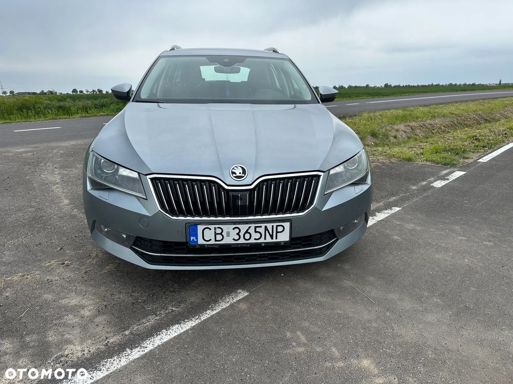 Skoda Superb 2.0 TDI SCR 4x4 Style DSG - 2