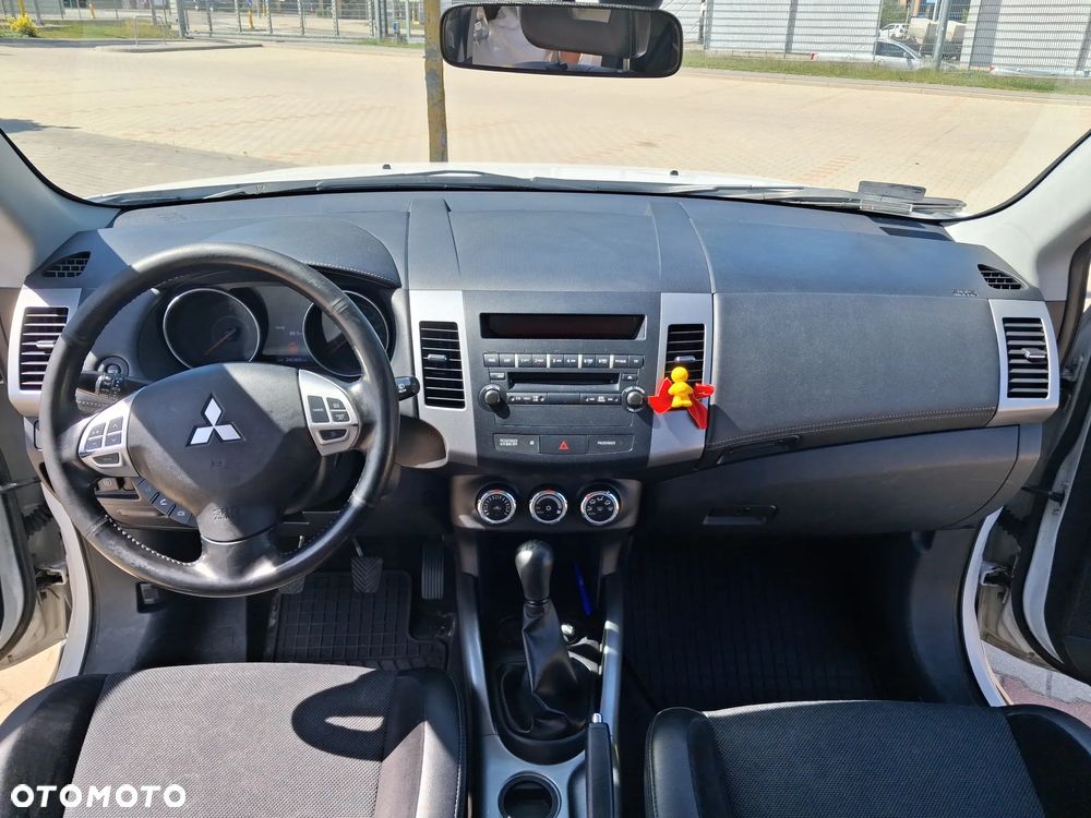 Mitsubishi Outlander 2.0 2WD - 5