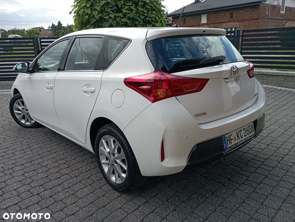 Toyota Auris 1.6 Valvematic START Edition - 4
