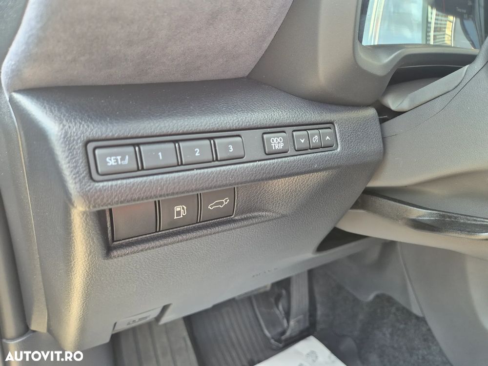 Lexus LBX 1.5 HEV 4x2 CVT Cool - 21