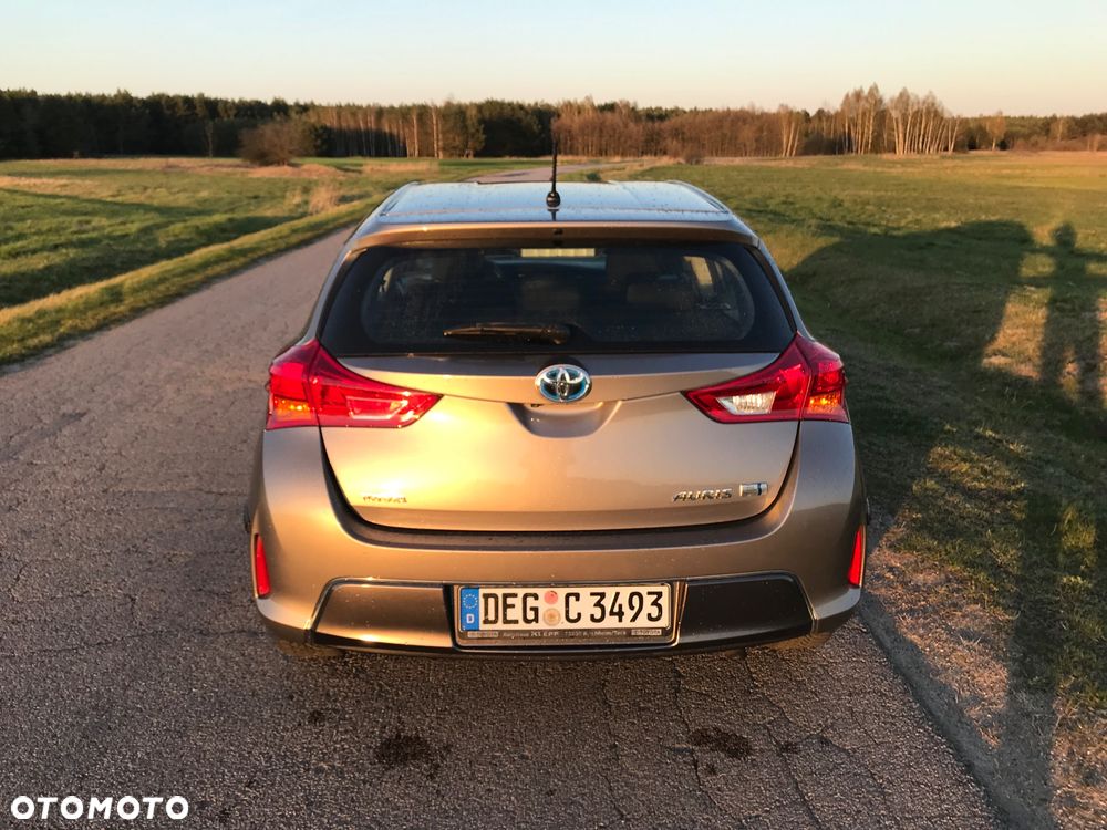 Toyota Auris - 5