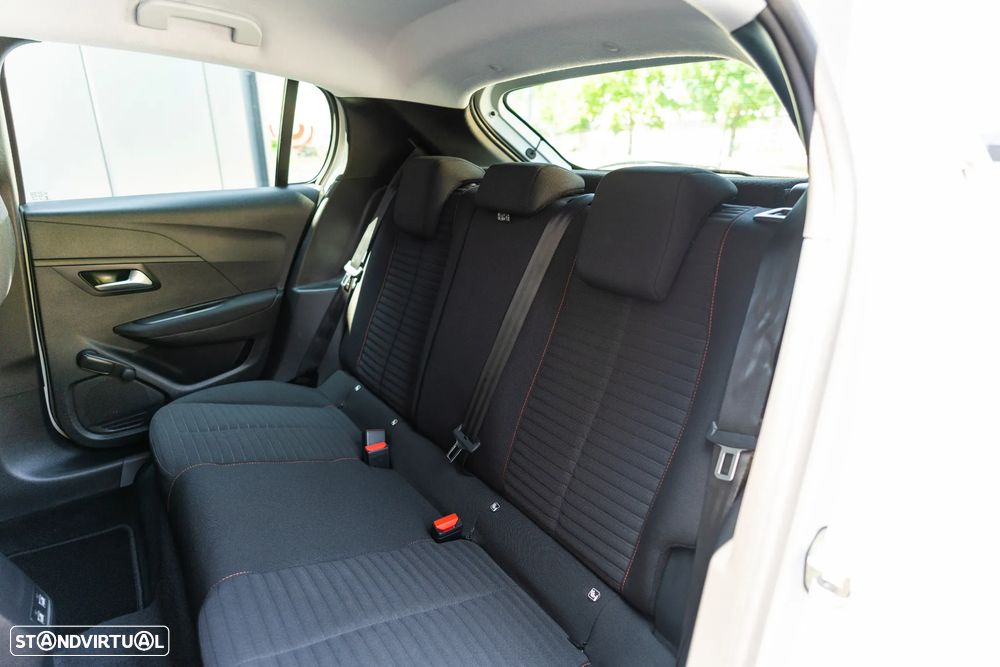 Peugeot e-208 Active Pack - 11