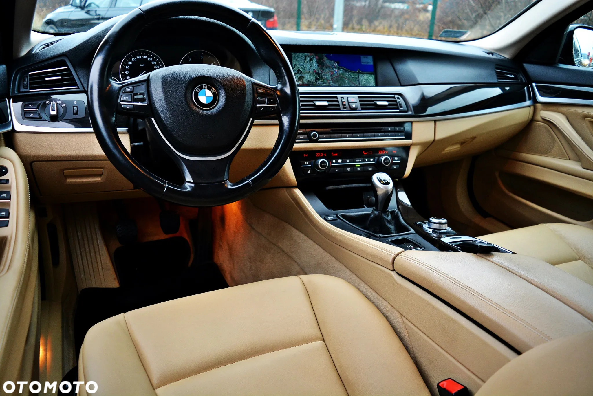 BMW Seria 5 520d Touring - 16