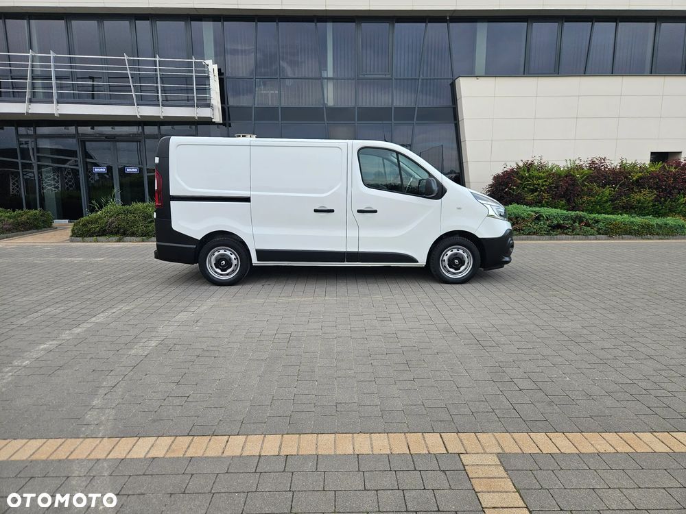 Renault Trafic Vivaro Talento - 11