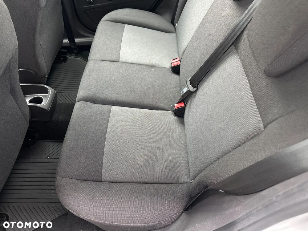 Ford Fiesta 1.25 Ambiente - 22