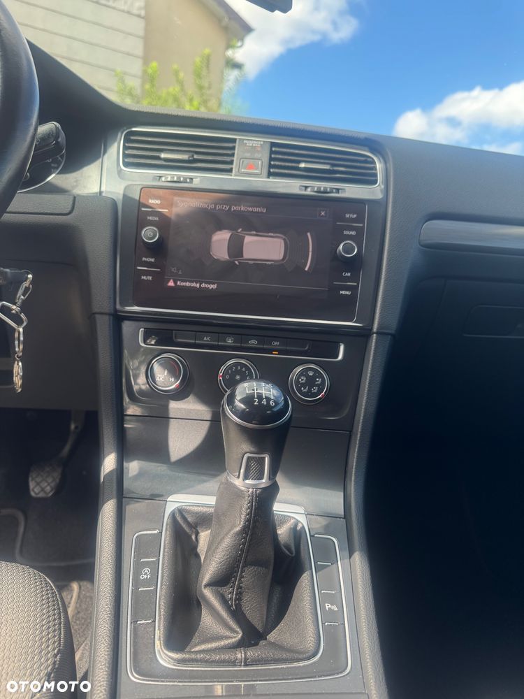 Volkswagen Golf 1.0 TSI BMT Comfortline - 2