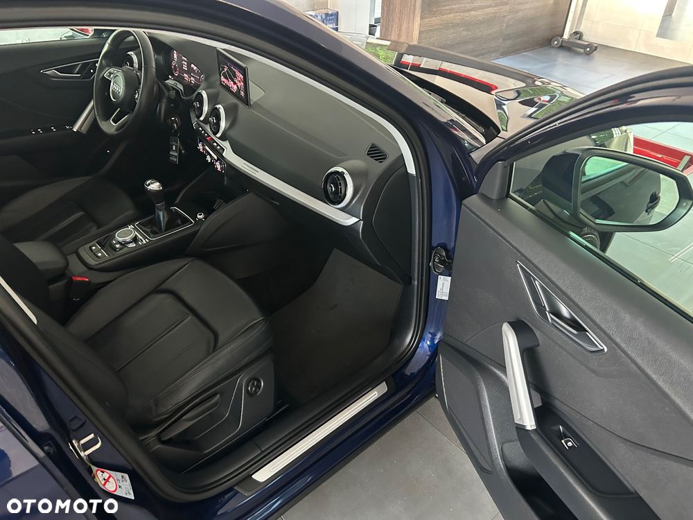 Audi Q2 30 TDI S line - 30
