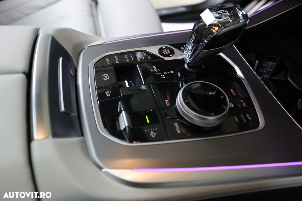 BMW X5 xDrive45e - 13