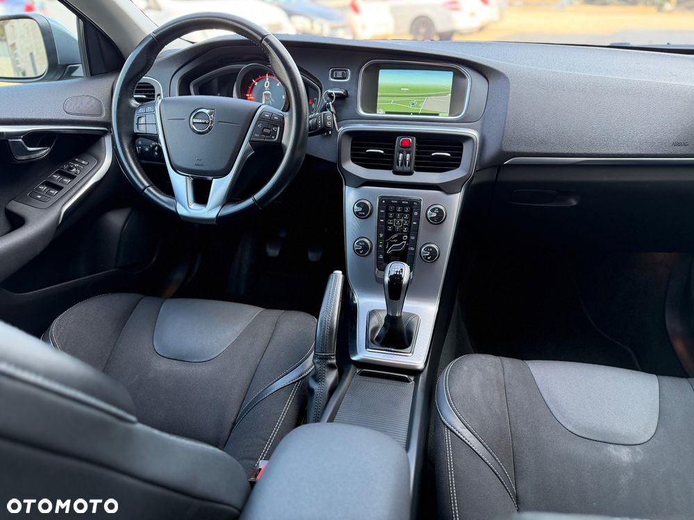 Volvo V40 - 15