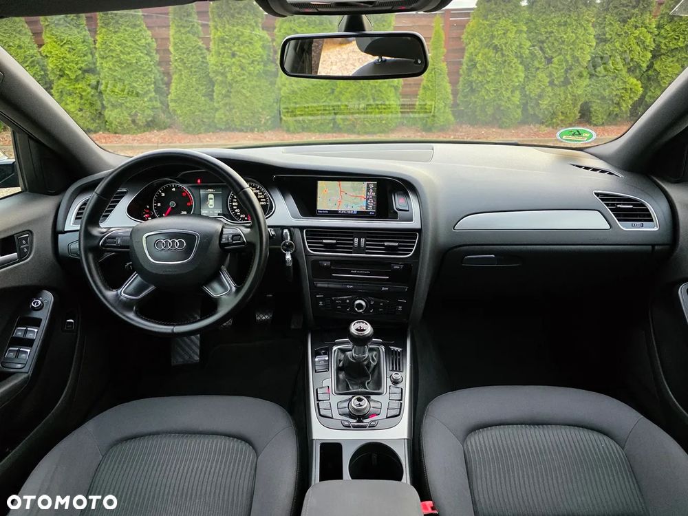 Audi A4 Limousine - 22