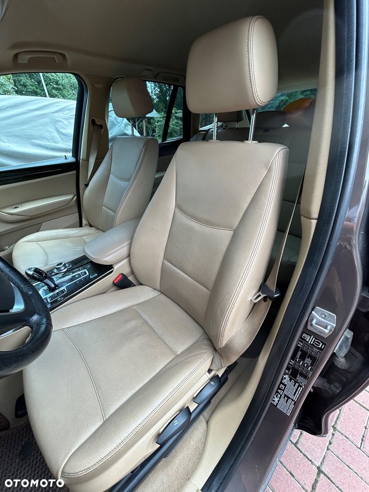 BMW X3 xDrive20d - 13