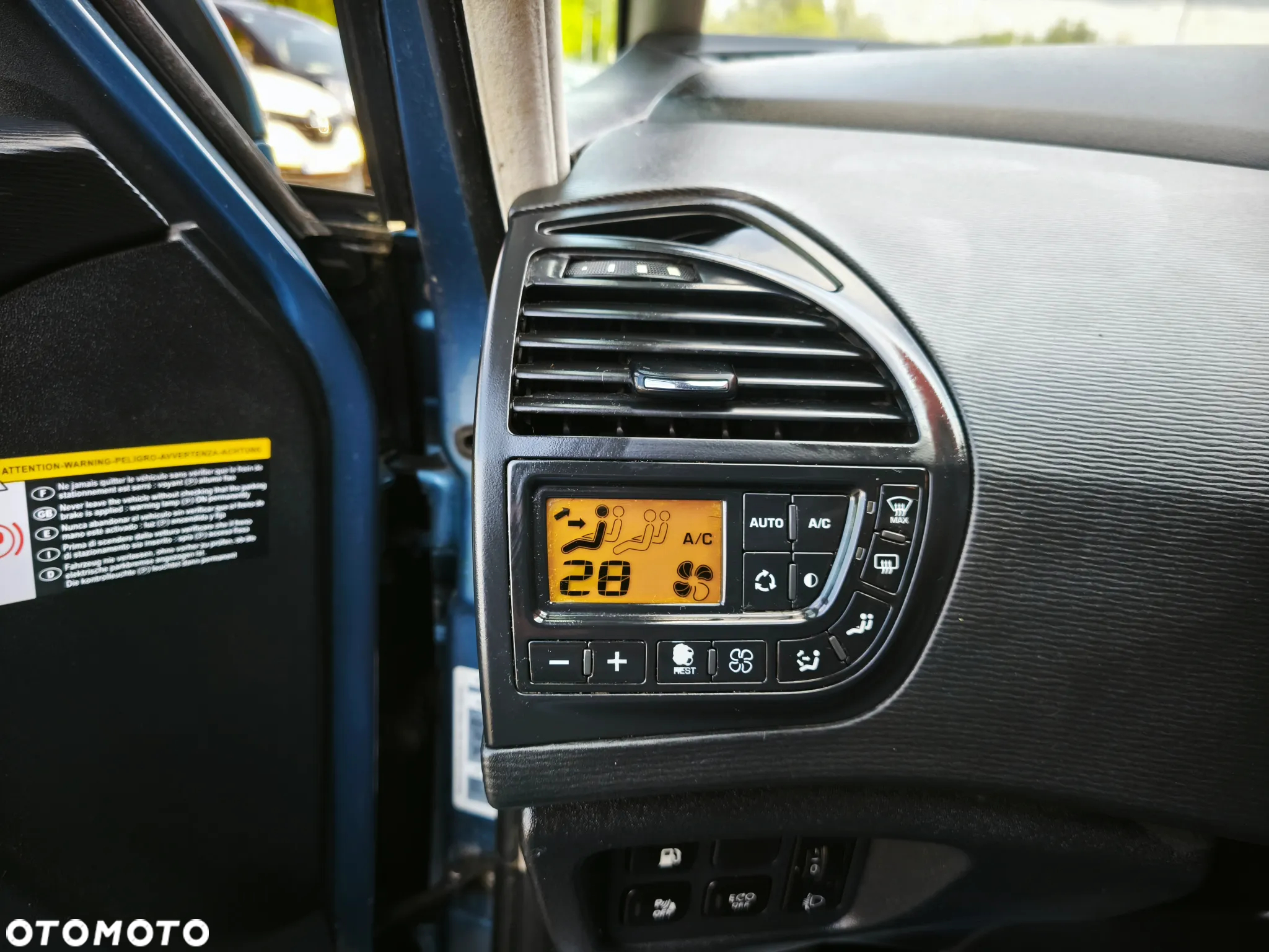 Citroën C4 Picasso 1.6 HDi My Way MCP - 10