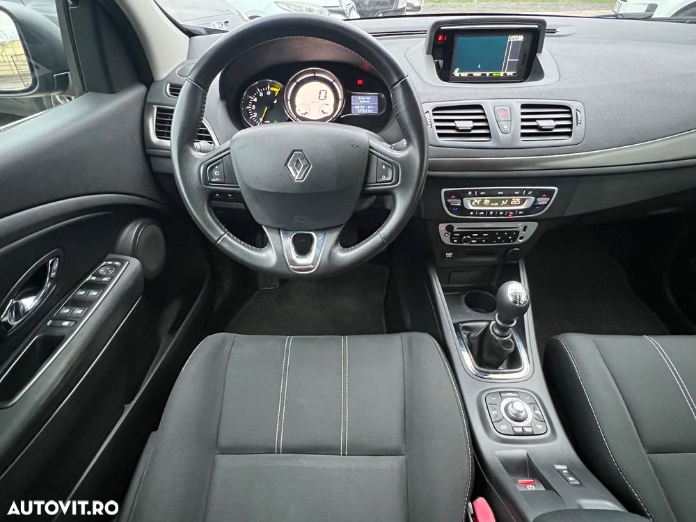 Renault Megane ENERGY TCe 130 Start & Stop Paris - 4