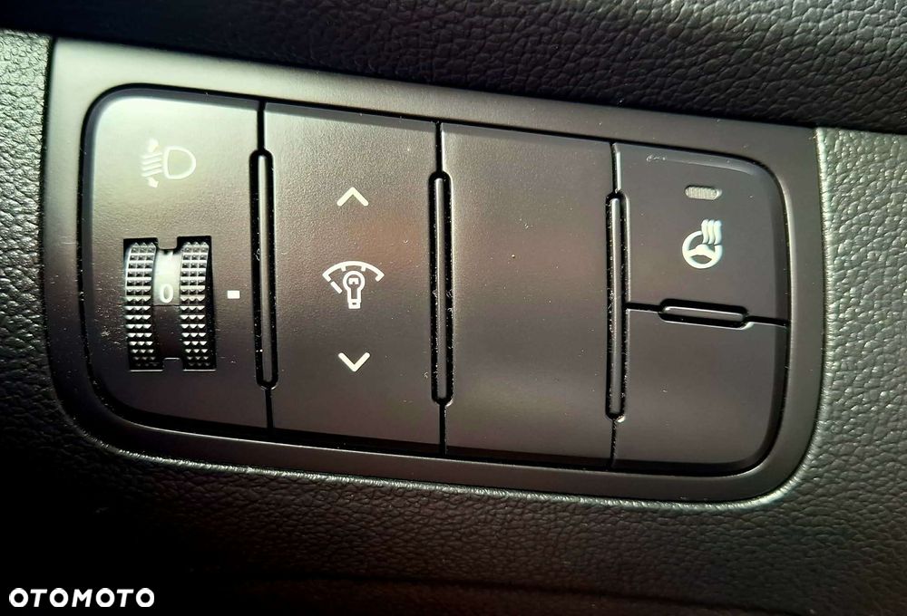 Kia Ceed 1.6 GDI ISG Dream-Team Edition - 16
