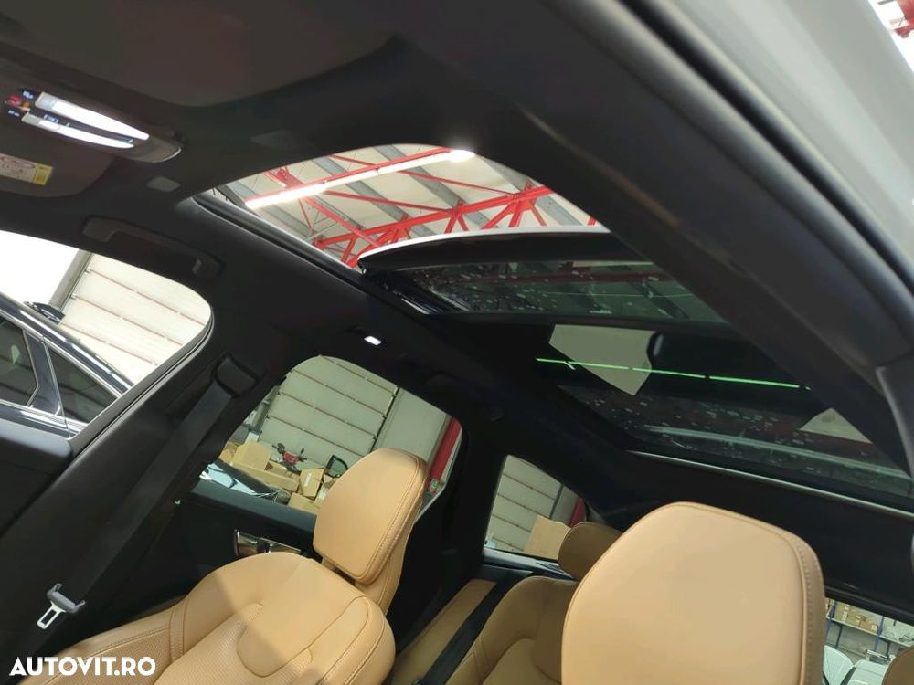 Volvo XC 60 B5 D AWD Geartronic Inscription - 4